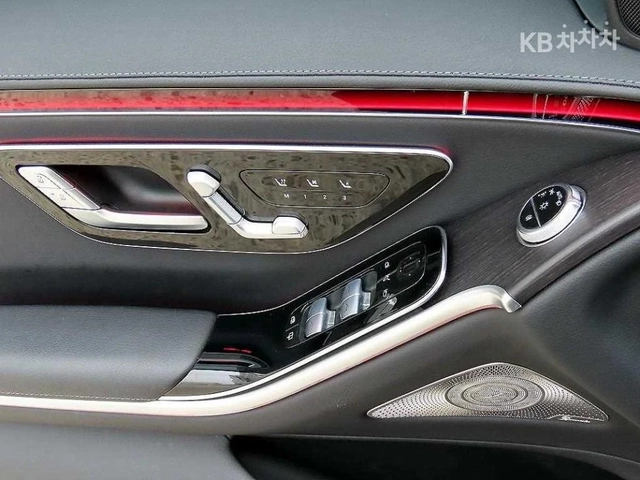 Mercedes-Benz S 350 - автомобили, коли, обяви за нови и употребявани 6