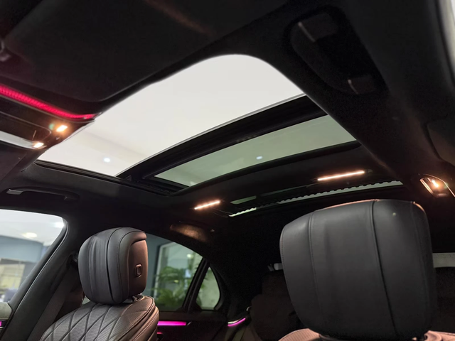 Mercedes-Benz S S - автомобили, коли, обяви за нови и употребявани 15