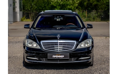 mercedes-benz-s-500 - 1