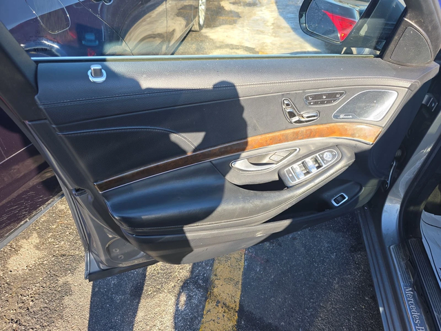 Mercedes-Benz S 550 4MATIC - автомобили, коли, обяви за нови и употребявани 9