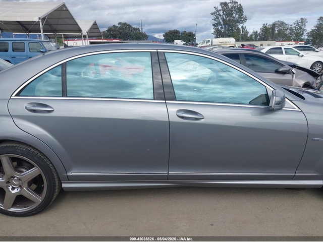 Mercedes-Benz S 550 4.6L V-8 DI, DOHC, VVT, TURBO, 429HP Rear Wheel Drive - автомобили, коли, обяви за нови и употребявани 12