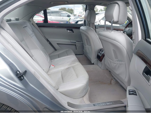 Mercedes-Benz S 550 4.6L V-8 DI, DOHC, VVT, TURBO, 429HP Rear Wheel Drive - автомобили, коли, обяви за нови и употребявани 7
