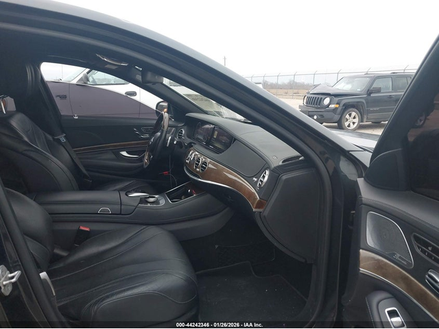 Mercedes-Benz S 550 4.7L V-8 DI, DOHC, VVT, TURBO, 449HP Rear Wheel Drive - автомобили, коли, обяви за нови и употребявани 4