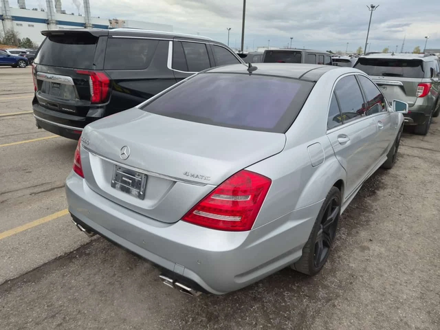 Mercedes-Benz S 550 * CARFAX * ДИСТРОНИК * ОБДУХВАНЕ * 2 КЛЮЧА * - автомобили, коли, обяви за нови и употребявани 2