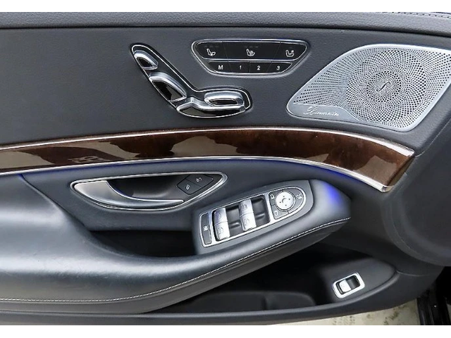 Mercedes-Benz S 560 - автомобили, коли, обяви за нови и употребявани 11