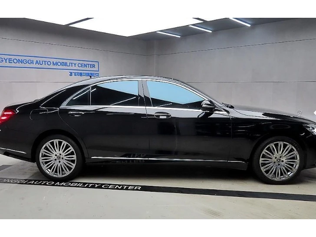 Mercedes-Benz S 560 - автомобили, коли, обяви за нови и употребявани 2