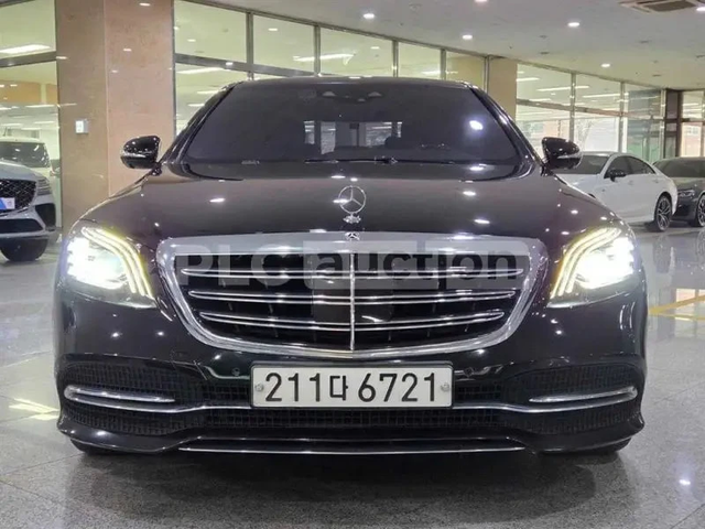 Mercedes-Benz S 560 * ТЕЛЕВИЗОРИ* МАСАЖИ* ДИСТРОНИК* 360 КАМЕРА* ОБДУХ - автомобили, коли, обяви за нови и употребявани 1