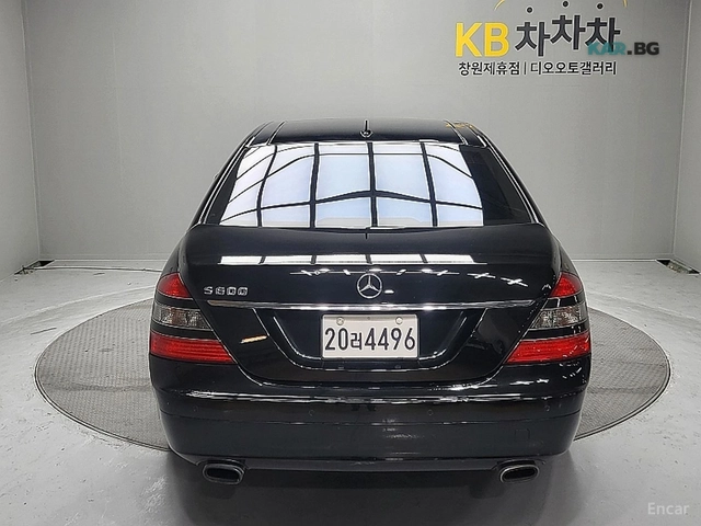 Mercedes-Benz S 600 LONG* PREMIUM* PANO* МОНИТОРИ* МАСАЖИ* - автомобили, коли, обяви за нови и употребявани 3