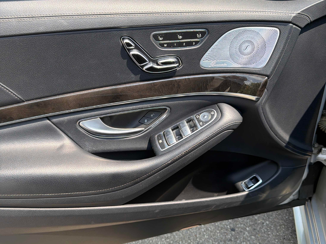 Mercedes-Benz S 63 4.6L 8cyl AWD - автомобили, коли, обяви за нови и употребявани 15