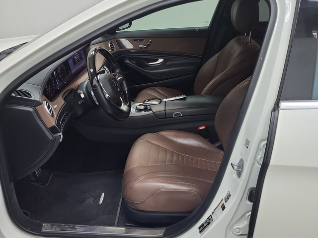 Mercedes-Benz S 63 4L 8cyl AWD - автомобили, коли, обяви за нови и употребявани 4