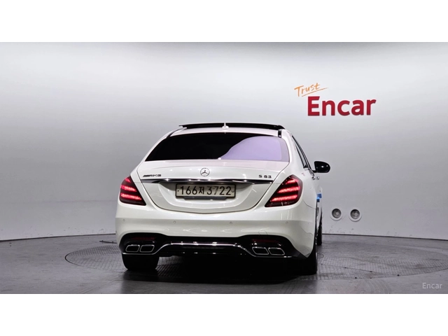 Mercedes-Benz S 63 AMG 4MATIC+ * 360* HUD* МАСАЖИ* ПАНО - автомобили, коли, обяви за нови и употребявани 3