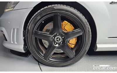 mercedes-benz-s-63-amg - 4