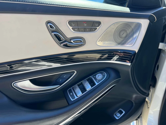 Mercedes-Benz S 63 AMG CARFAX - автомобили, коли, обяви за нови и употребявани 7