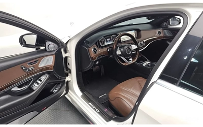 mercedes-benz-s-63-amg - 4