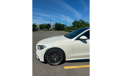 mercedes-benz-s-class-4-0l-8cyl-awd - 1