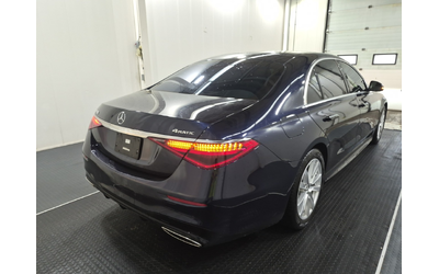 mercedes-benz-s-class-4l-8cyl-awd - 2
