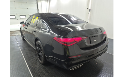 mercedes-benz-s-class-4l-8cyl-awd - 3