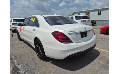 mercedes-benz-s-class-4l-8cyl-awd - 3