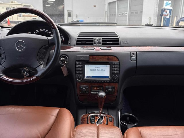 Mercedes-Benz S-CLASS 5.0L 8cyl AWD - автомобили, коли, обяви за нови и употребявани 8