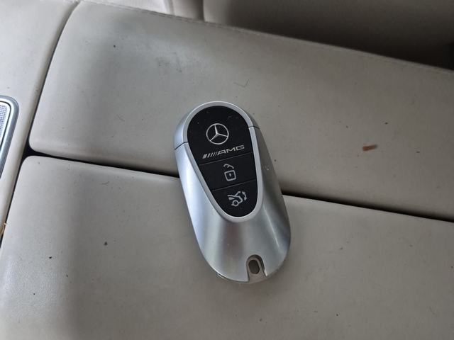 Mercedes-Benz SL 4L 8cyl - автомобили, коли, обяви за нови и употребявани 7