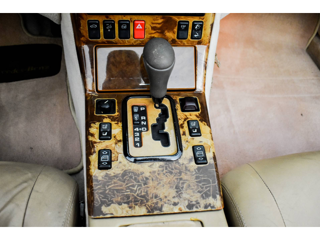 Mercedes-Benz SL 500 - автомобили, коли, обяви за нови и употребявани 11