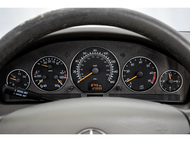 Mercedes-Benz SL 500 - автомобили, коли, обяви за нови и употребявани 15