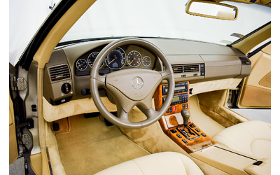 Mercedes-Benz SL 500 - автомобили, коли, обяви за нови и употребявани 10