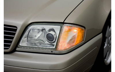 Mercedes-Benz SL 500 - автомобили, коли, обяви за нови и употребявани 24