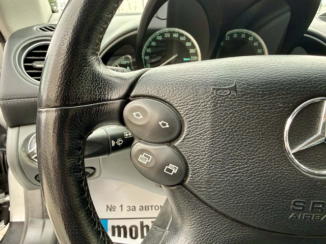 Mercedes-Benz SL 500 - автомобили, коли, обяви за нови и употребявани 16