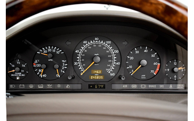 Mercedes-Benz SL 500 40th Anniversary Roadster Edition - автомобили, коли, обяви за нови и употребявани 16