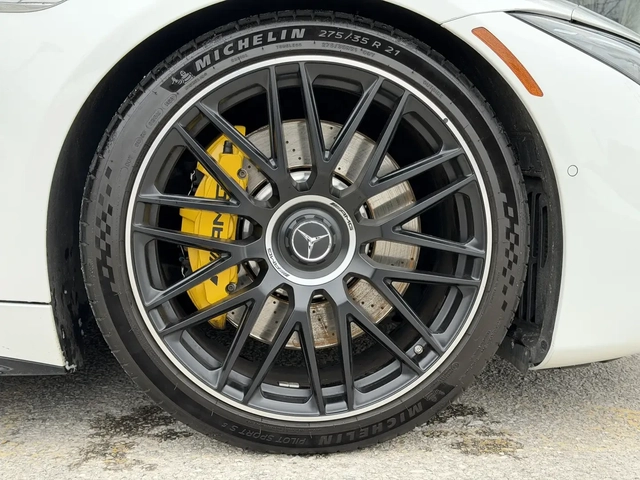 Mercedes-Benz SL 63 AMG - автомобили, коли, обяви за нови и употребявани 11
