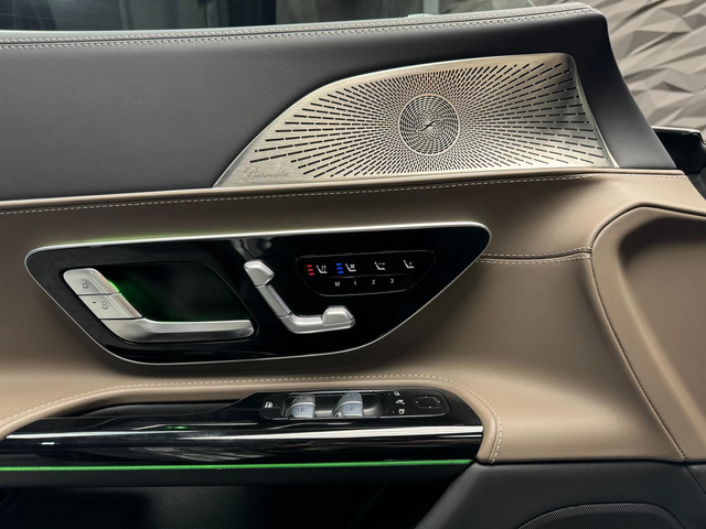 Mercedes-Benz SL 63 AMG 4Matic+ Lift* Burmester* Обдухване*  360 - автомобили, коли, обяви за нови и употребявани 15