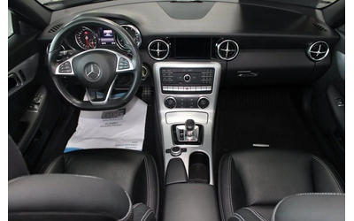 Mercedes-Benz SLC 200 - автомобили, коли, обяви за нови и употребявани 11