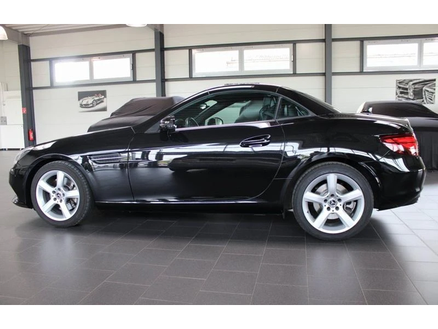 Mercedes-Benz SLC 200 - автомобили, коли, обяви за нови и употребявани 1