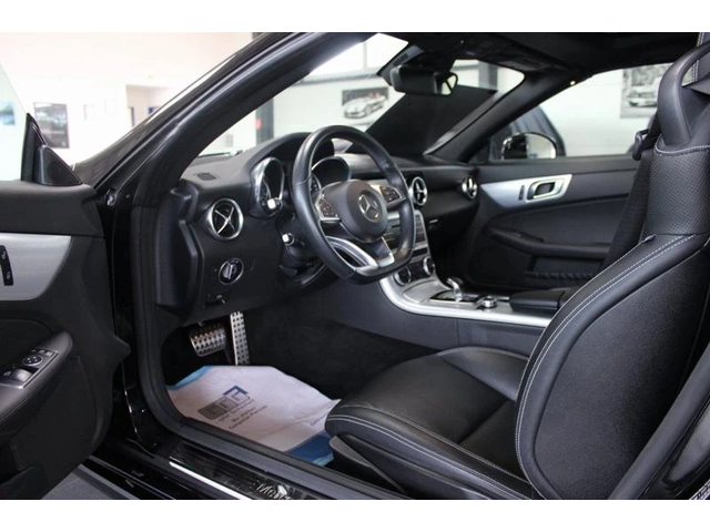 Mercedes-Benz SLC 200 - автомобили, коли, обяви за нови и употребявани 2