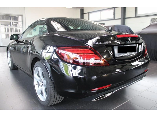 Mercedes-Benz SLC 200 - автомобили, коли, обяви за нови и употребявани 3