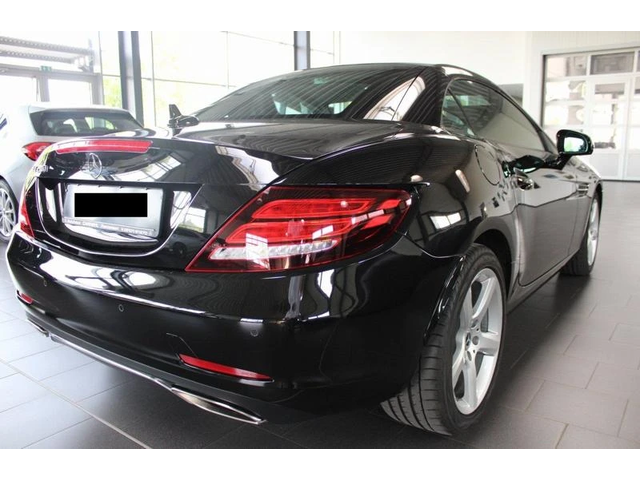 Mercedes-Benz SLC 200 - автомобили, коли, обяви за нови и употребявани 5