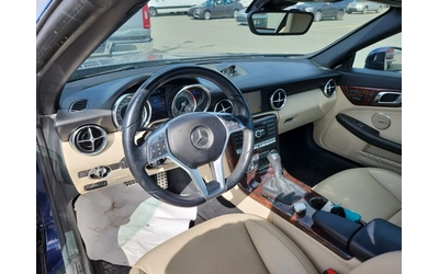 Mercedes-Benz SLK 350 / CARFAX - автомобили, коли, обяви за нови и употребявани 6