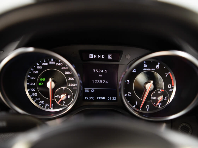 Mercedes-Benz SLK 55 AMG * AMG Line * HeadUp * * AвтоКредит* (ЦЕНА ДО БГ) - автомобили, коли, обяви за нови и употребявани 11