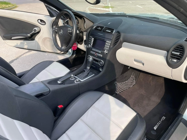 Mercedes-Benz SLK 55 AMG - автомобили, коли, обяви за нови и употребявани 10
