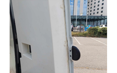 Mercedes-Benz Sprinter 2, 2d 143ps ХЛАДИЛЕН - автомобили, коли, обяви за нови и употребявани 10