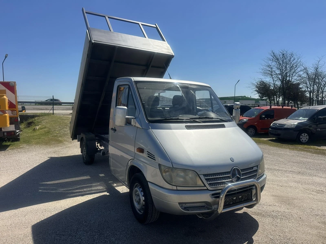 Mercedes-Benz Sprinter 311 - автомобили, коли, обяви за нови и употребявани 0