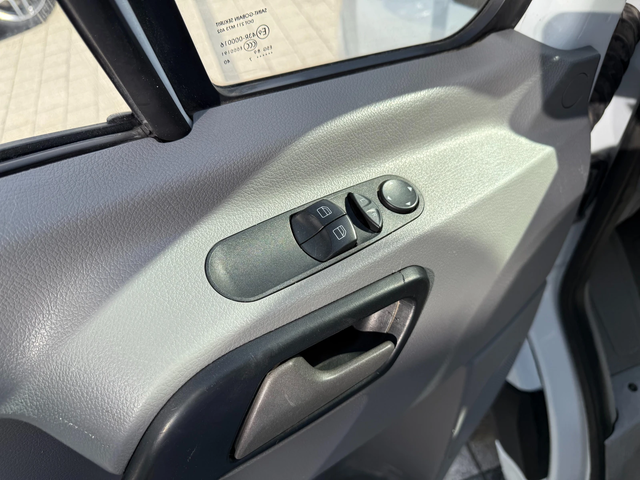 Mercedes-Benz Sprinter 315 CDI OM646 Климатроник - автомобили, коли, обяви за нови и употребявани 10