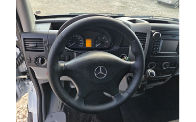 Mercedes-Benz Sprinter 316 3 БРОЯ, Климатик, Падащ борд, Навигация - автомобили, коли, обяви за нови и употребявани 9