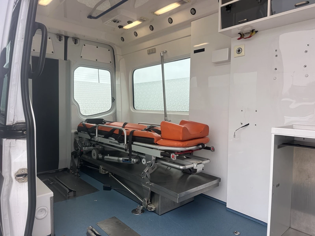 Mercedes-Benz Sprinter 316 - автомобили, коли, обяви за нови и употребявани 12