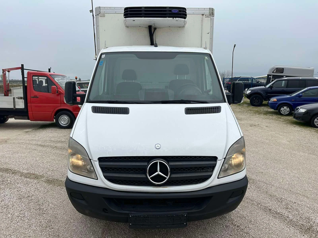 Mercedes-Benz Sprinter 316 ХЛАДИЛЕН - автомобили, коли, обяви за нови и употребявани 2