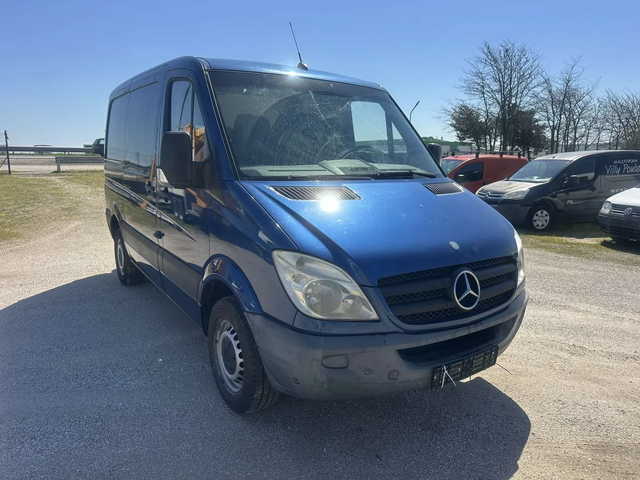 Mercedes-Benz Sprinter 318 - автомобили, коли, обяви за нови и употребявани 1