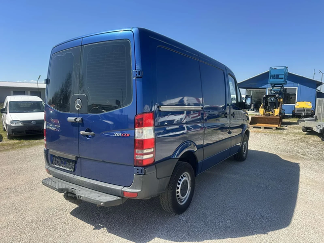 Mercedes-Benz Sprinter 318 - автомобили, коли, обяви за нови и употребявани 3