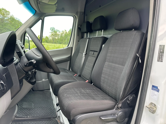 Mercedes-Benz Sprinter 1.8i - автомобили, коли, обяви за нови и употребявани 9