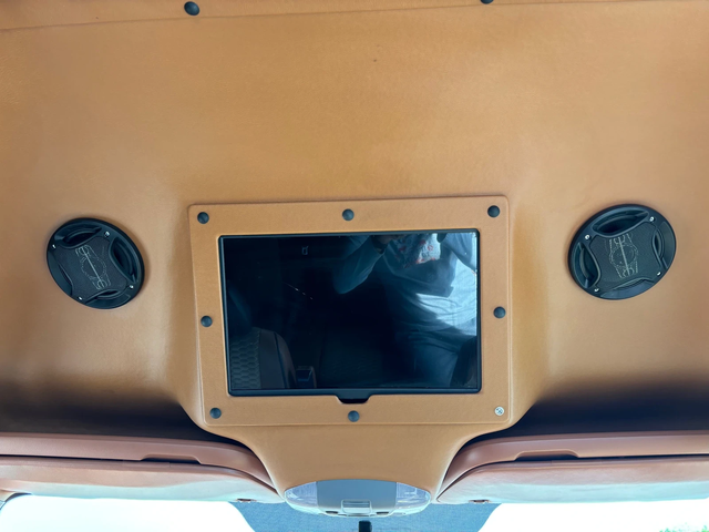 Mercedes-Benz Sprinter 319 VIP LOUNGE - автомобили, коли, обяви за нови и употребявани 10